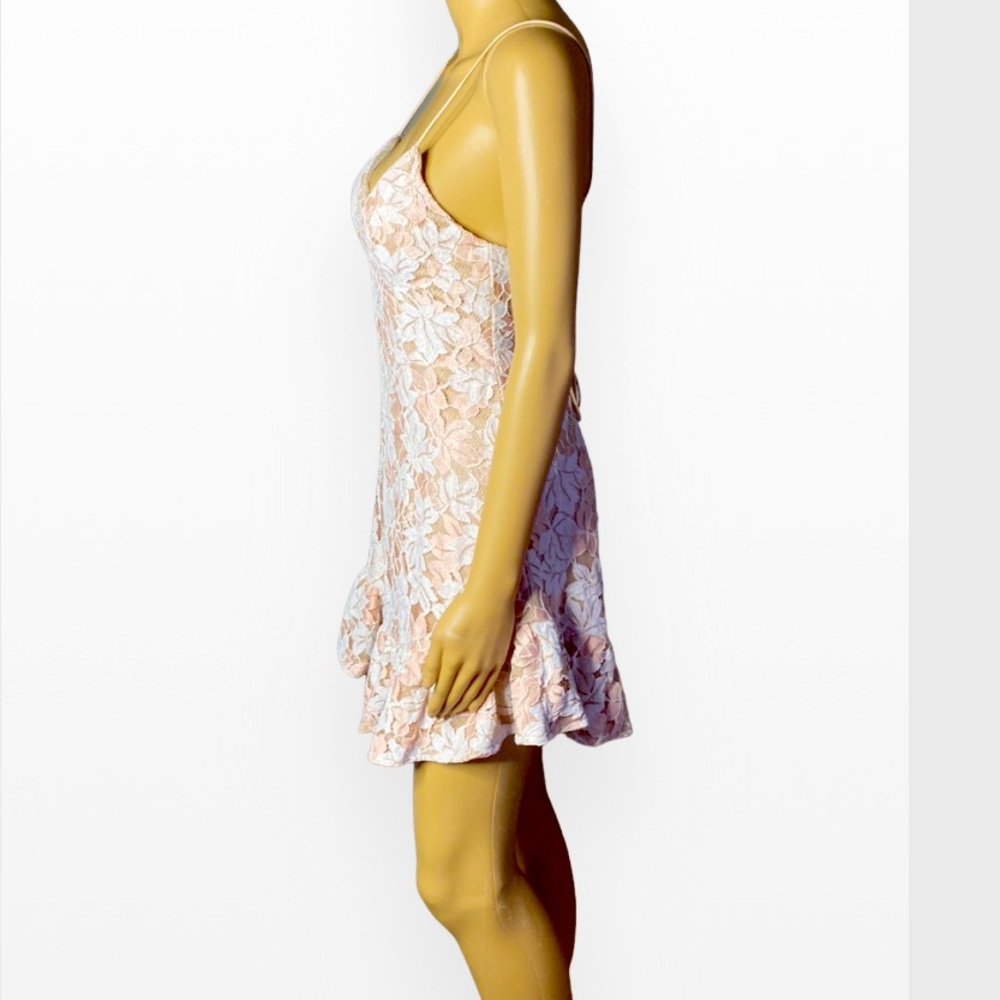 Selfie Leslie  Blush Mini Dress XS - Picture 7 of 10